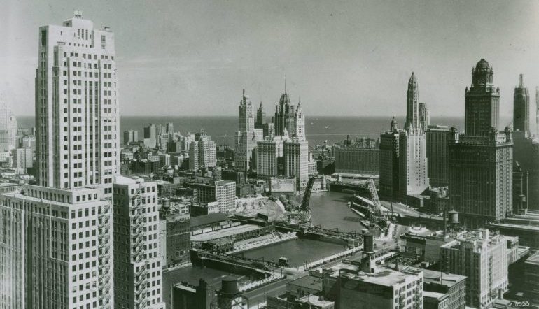 A scene of 1940s Chicago looking toward Lake Michigan